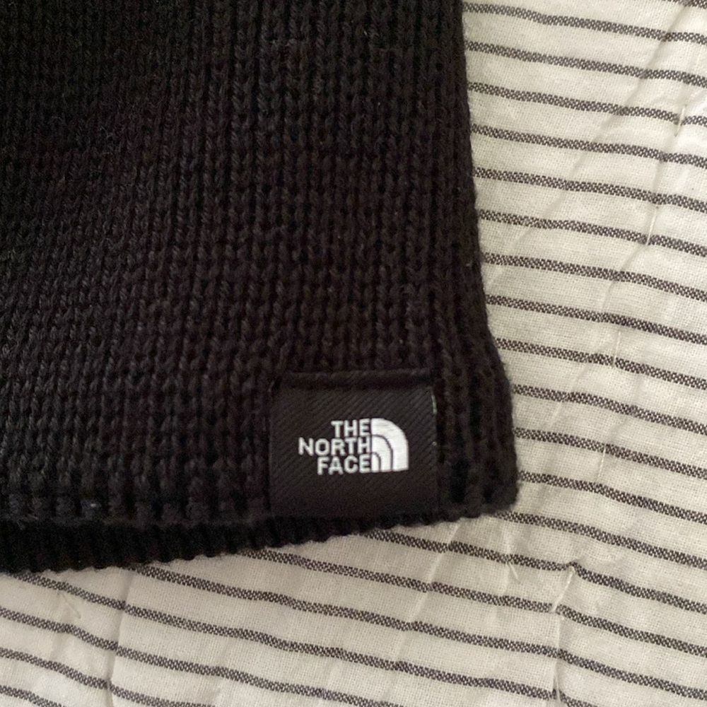 The North Face Mountain Beanie in black with custom Fairlife cow logo - Picture 3 of 6